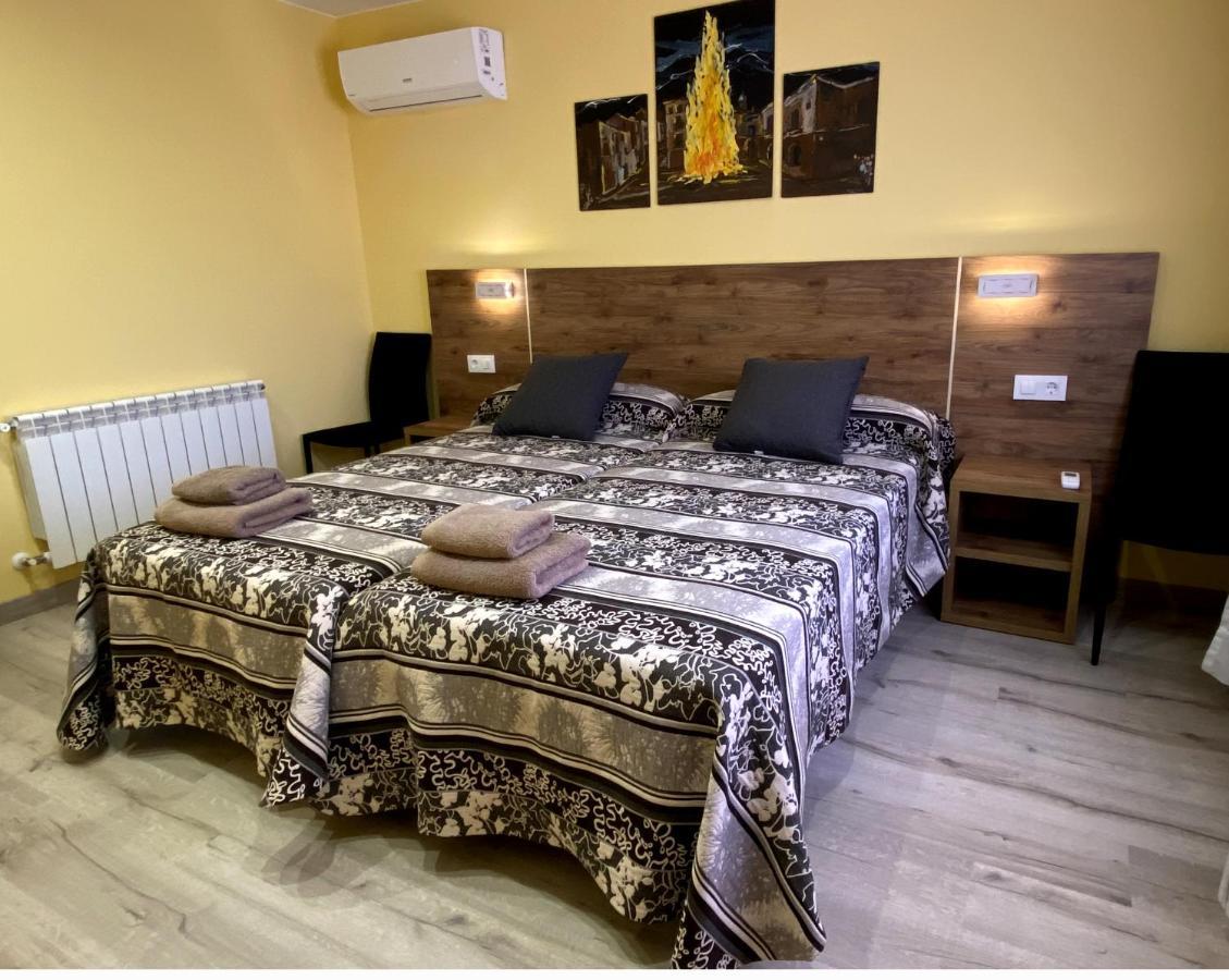 Apartamentos De Turismo Rural Las Eras Castelserás Eksteriør billede