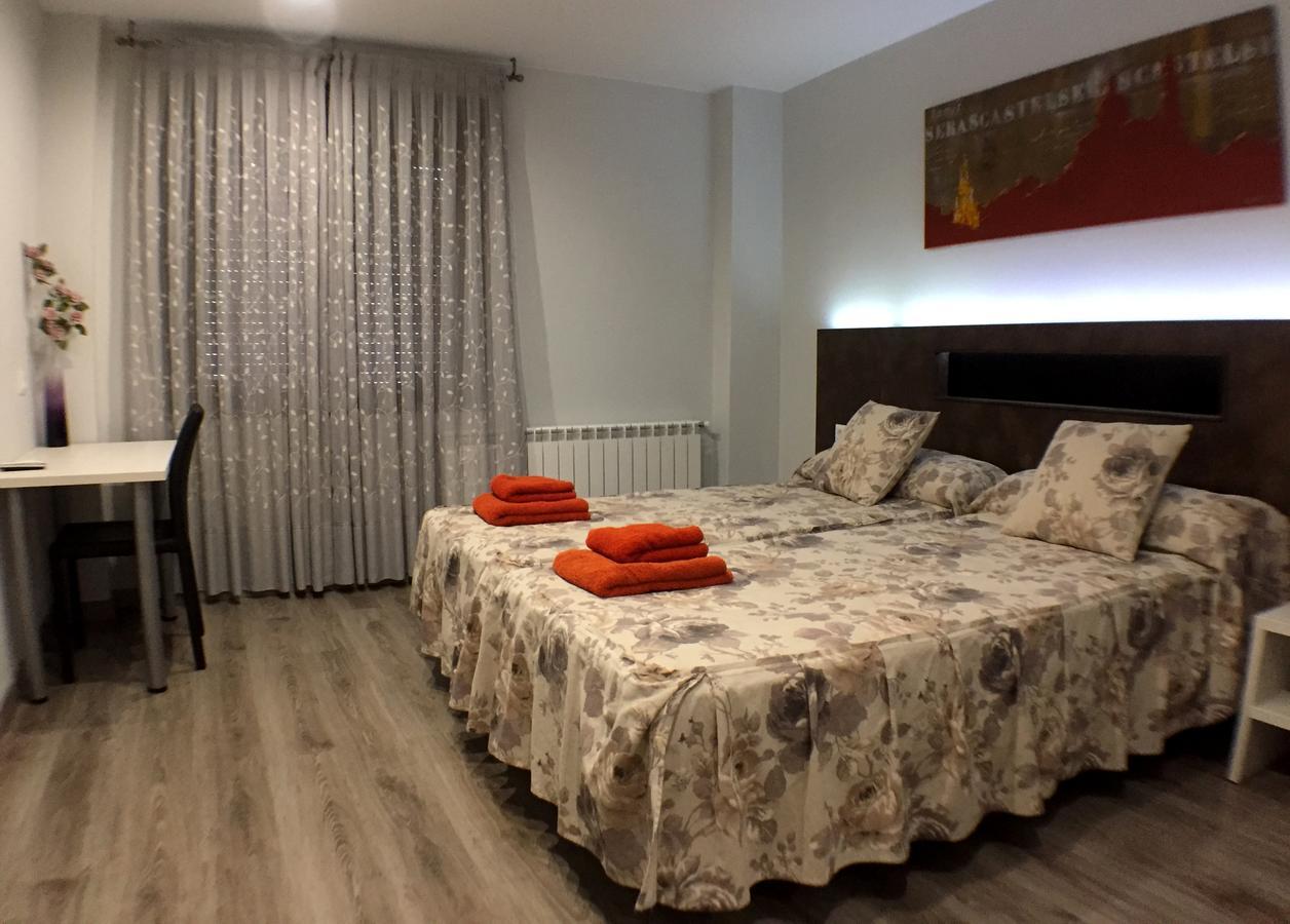 Apartamentos De Turismo Rural Las Eras Castelserás Eksteriør billede