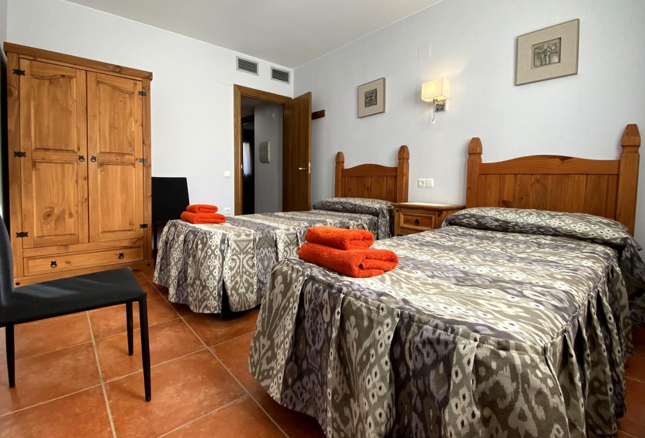Apartamentos De Turismo Rural Las Eras Castelserás Eksteriør billede